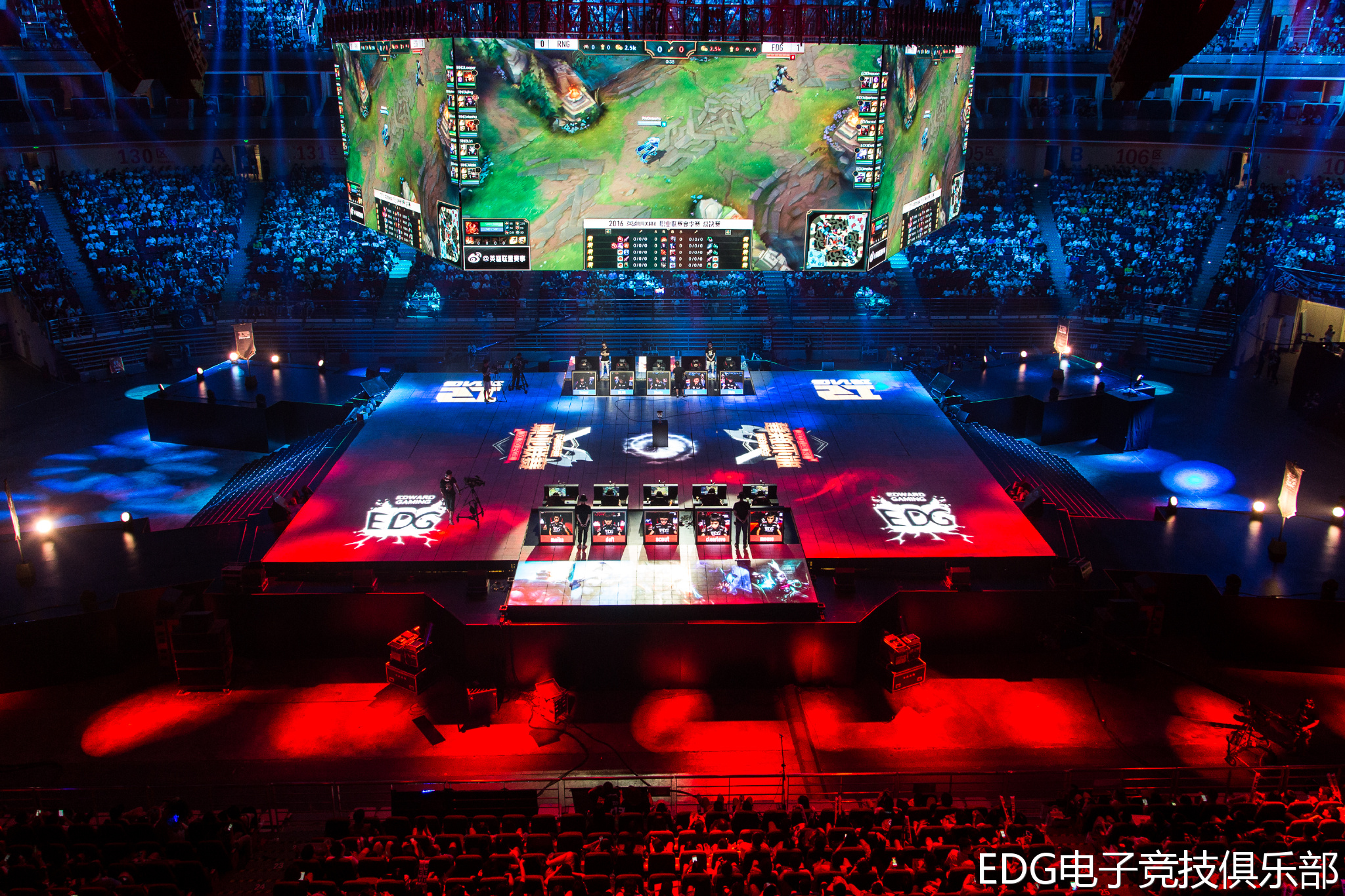 北京北汽VS吉林长白山直播木易冰山：#今日CBA赛事预测#3月30日晚，CBA常规赛第32轮将进行六场强强对话，十二支球队涿对厮杀，龙争虎斗，看看具体的对阵形势。山东高速主场迎战天津先行者南京天之蓝主场对阵北京北汽青岛崂山啤酒主场迎战北京控股浙江稠州金租主场对阵广州朗肽海本福建晋江文旅主场迎战辽宁本钢新疆伊力特主场对阵宁波町