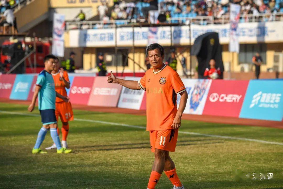 国米VS科莫【意甲联赛第14轮】国米vs科莫比赛结果：国米(4-0)科莫比分战报(2025年12月07日)