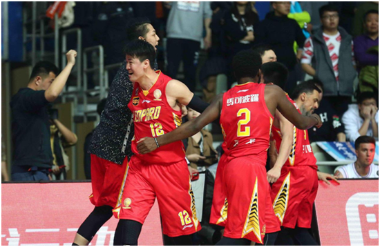 那不勒斯VS克雷莫纳意甲焦点：佛罗伦萨VS克雷莫纳比分预测，紫百合主场欲冲击赛季第二胜