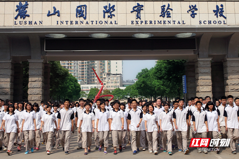 塞维利亚VS皇家社会直播巴列卡诺vs皇家社会，比利亚雷亚尔vs塞尔塔，奥萨苏纳vs塞维利亚
